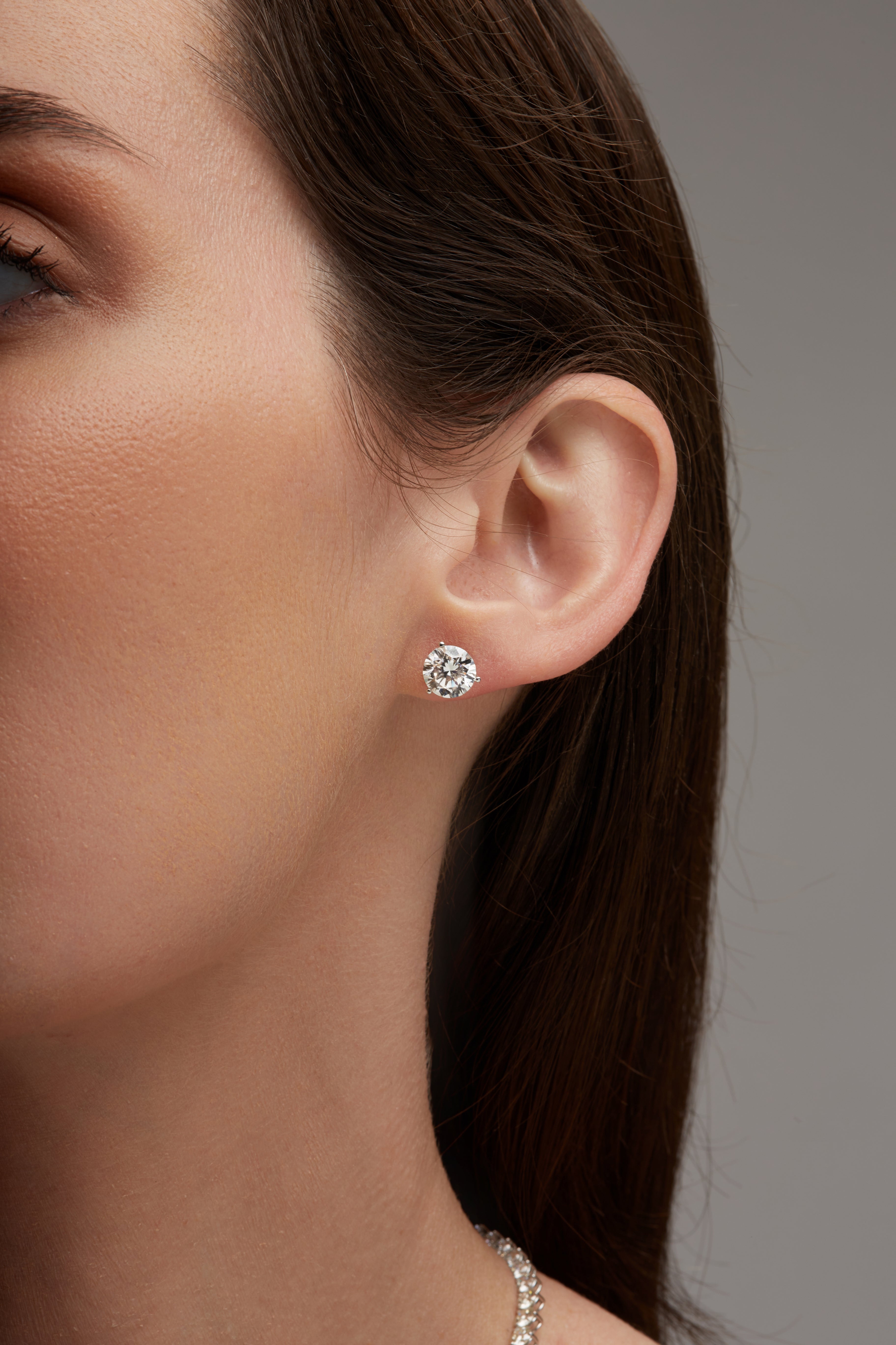 4CT Three Prong Round Brilliant Diamond Stud Earrings