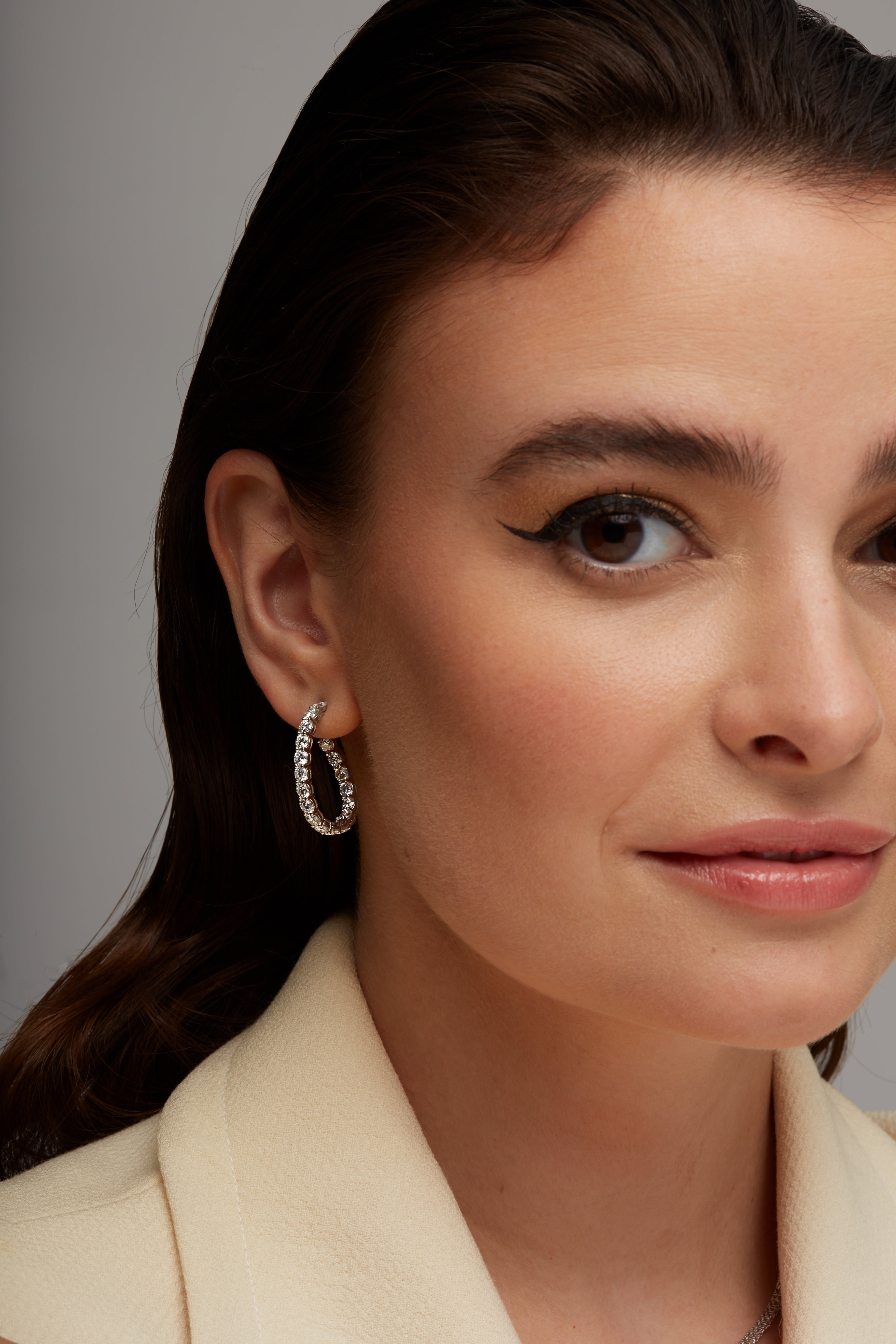 Round Brilliant Diamond Hoop Earrings